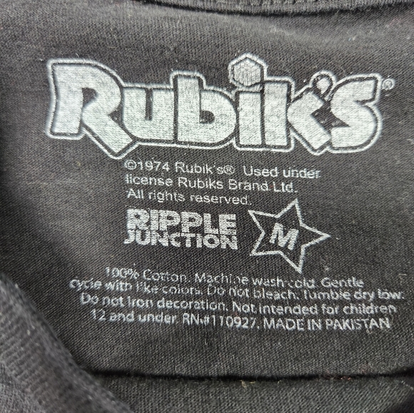 Awesome RUBIKS cube melted cube T shirt. - Picture 3 of 4